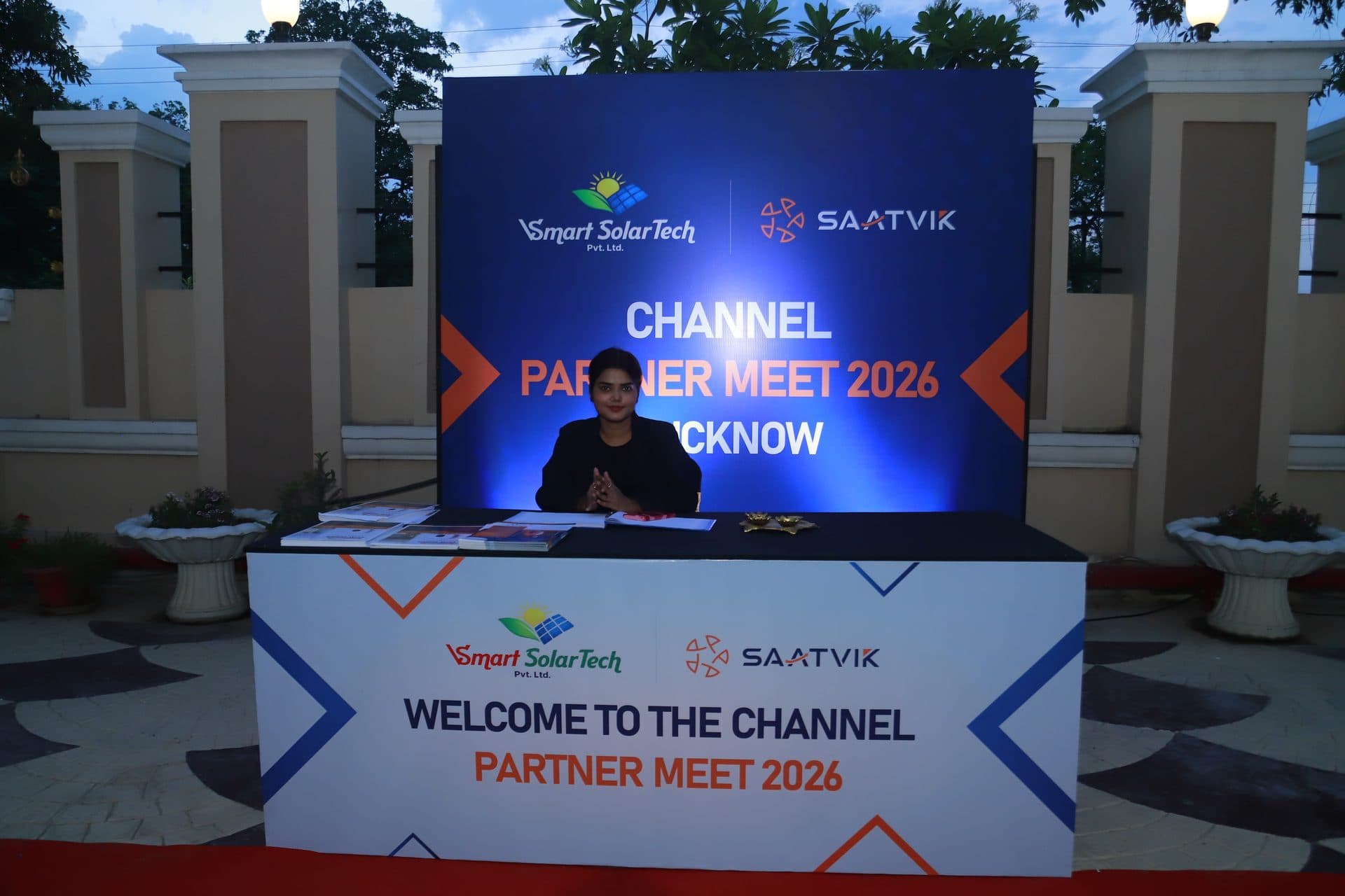 Saatvik Solar and VSmart SolarTech welcome desk at the Channel Partner Meet 2026